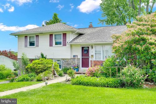 5 Dorset Dr, BROOMALL, PA, 19008-3830 | Card Image