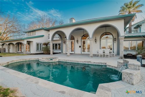 850 Lakeview Trl, McQueeney, TX, 78123-3409 | Card Image