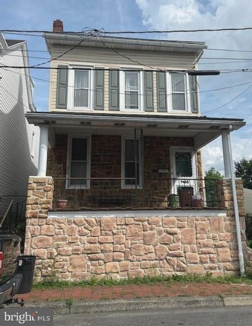 212 E Market St, SCHUYLKILL HAVEN, PA, 17972-1640 | Card Image