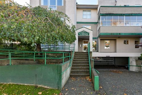 302-1007 Caledonia Ave, Victoria, BC, V8T1E7 | Card Image