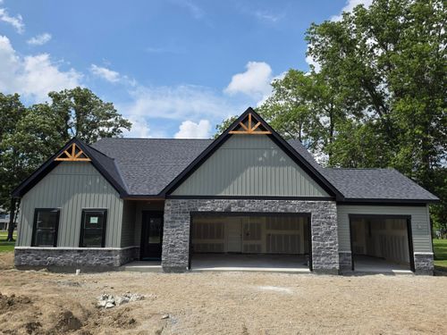 630 W Lake Avenue, Lakeview, OH, 43331 | Card Image