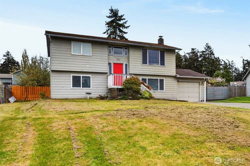 2166 Heritage Way, Oak Harbor, WA, 98277-8809 | Card Image
