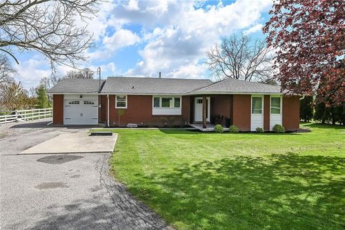 4024 River Rd, Caledonia, ON, N3W1T6 | Card Image