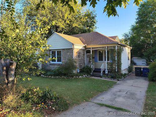 3530 E 23rd St, Tulsa, OK, 74114-1916 | Card Image