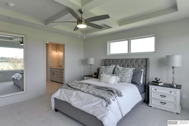 5513 N 191 St St, House other with 4 bedrooms, 3 bathrooms and 3 parking in Elkhorn NE | Image 41