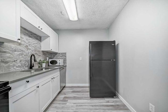 5310 - 315 Southampton Drive Sw, Home with 2 bedrooms, 1 bathrooms and 1 parking in Calgary AB | Image 21