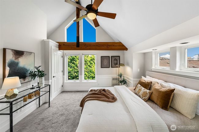 4314 Linden Ave N, Townhouse with 3 bedrooms, 4 bathrooms and 1 parking in Seattle WA | Image 17