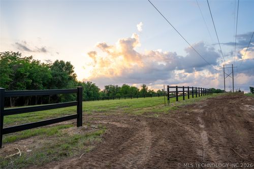001 S Elwood Ave, Glenpool, OK, 74033 | Card Image