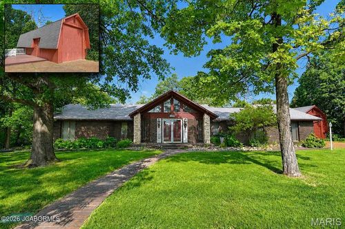 3223 Victoria Court, Jefferson City, MO, 65109 | Card Image
