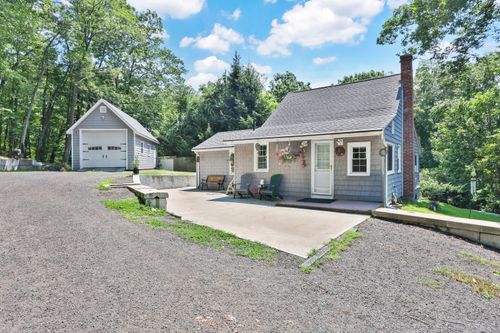17 County Rd, Somers, CT, 06071-1703 | Card Image
