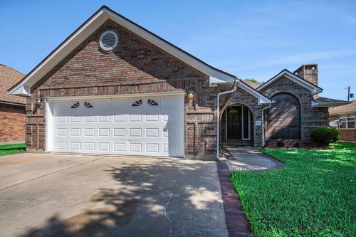 39 Alexander Ct, Angleton, TX, 77515-3773 | Card Image