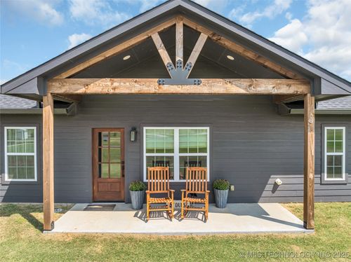 8147 Us Highway 77, Marietta, OK, 73448-9697 | Card Image