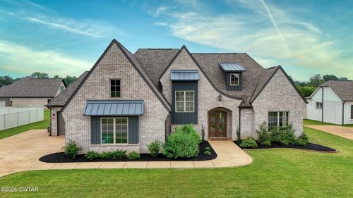 135 Crosswynd Dr, Medina, TN, 38355-1712 | Card Image