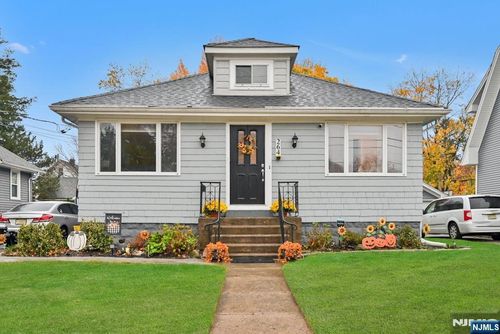 264 Demarest Ave, New Milford, NJ, 07646-1837 | Card Image