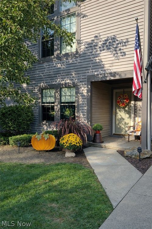 apt-1-4032 Saint Andrews Ct, Canfield, OH, 44406-8066 | Card Image