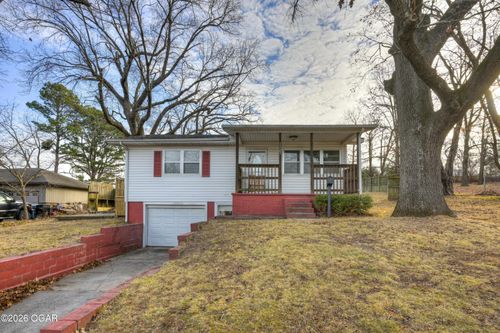 1323 Benton Ave, Neosho, MO, 64850-3057 | Card Image