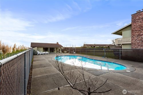 104-3400 Narrows View Ln Ne, Bremerton, WA, 98310-2274 | Card Image