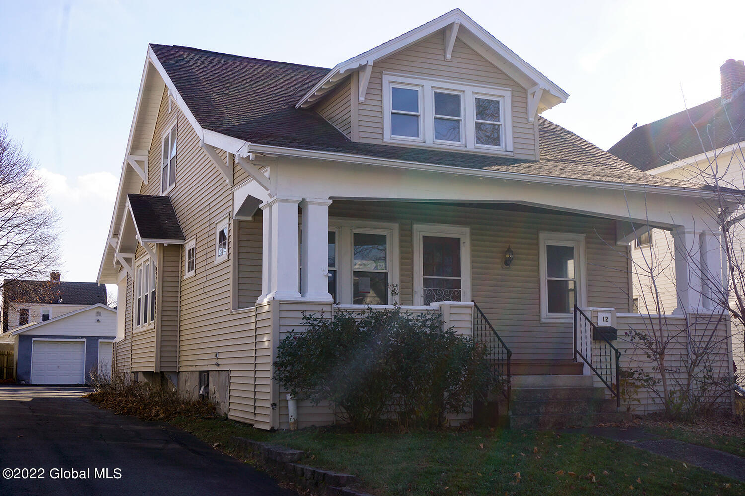 12 Hollywood Avenue, Sold in Albany Zoocasa