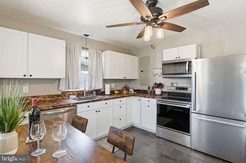 188 Peliso Ave, ORANGE, VA, 22960-1423 | Card Image
