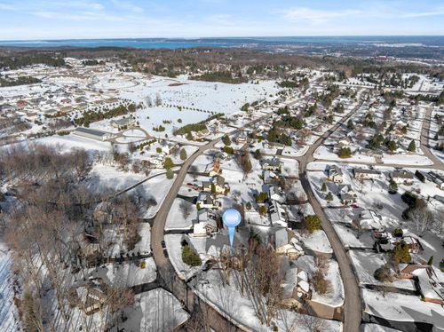 5270 N Liberty Dr, Traverse City, MI, 49685-9705 | Card Image