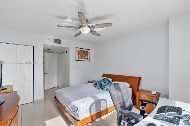 APT-603 - 1155 Brickell Bay Dr, Condo with 2 bedrooms, 2 bathrooms and null parking in Miami FL | Image 11