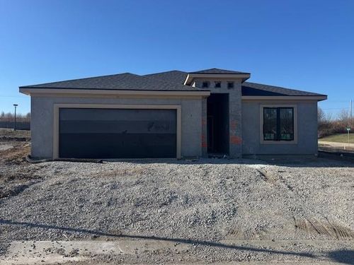 9736 N Montclair Ave, Kansas City, MO, 64154-1742 | Card Image