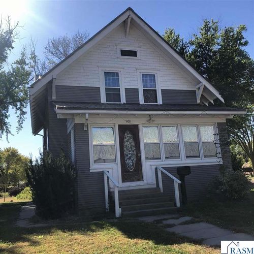 900 8th Ave N, Saint James, MN, 56081-1623 | Card Image