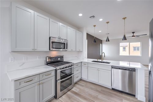 9394 Stock St, Las Vegas, NV, 89178-6001 | Card Image