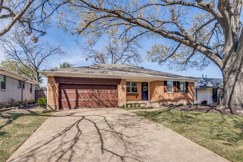 10651 Larchfield Ln, Dallas, TX, 75238-2800 | Card Image
