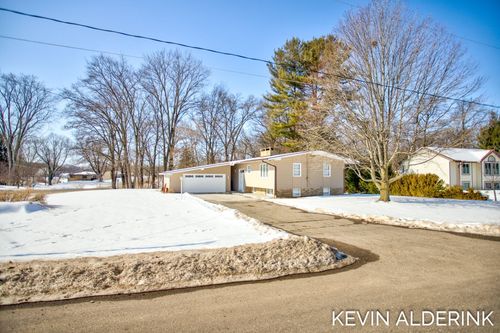 4525 135th Ave, Hamilton, MI, 49419-8803 | Card Image