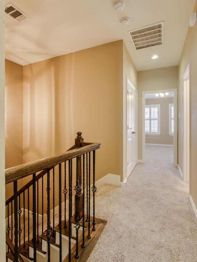 Floor 3 Landing | Image 21