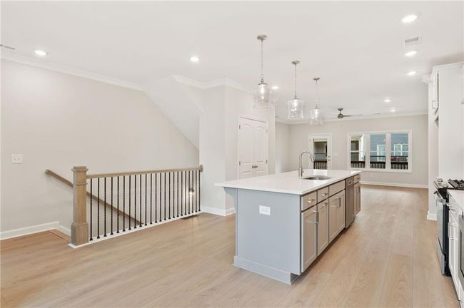 1991 Deco Dr, Townhouse with 3 bedrooms, 4 bathrooms and null parking in Kennesaw GA | Image 6
