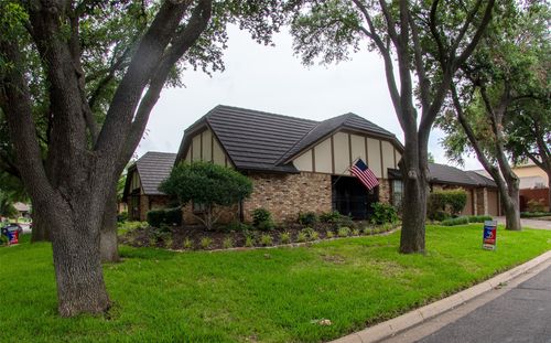 5601 Dye Dr, Arlington, TX, 76013-5200 | Card Image