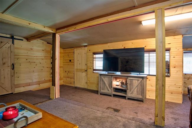 567 S Caney Loop, Home with 4 bedrooms, 2 bathrooms and 2 parking in Chester TX | Image 12