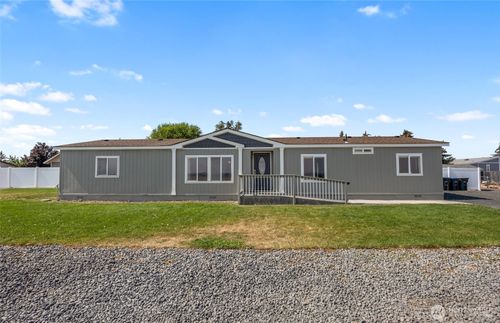 4886 Ray Rd Ne, Moses Lake, WA, 98837-3600 | Card Image
