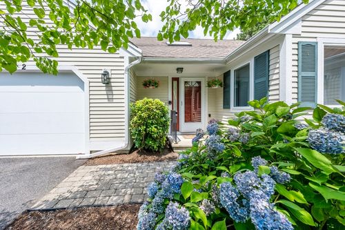 70-2 Mainsail Cir, Mashpee, MA, 02649-2848 | Card Image