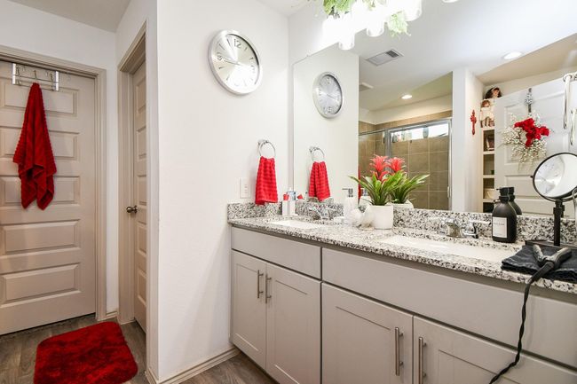 1237 Waterside Trce, House other with 4 bedrooms, 3 bathrooms and 2 parking in Sealy TX | Image 21