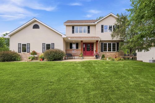 365 Windsor Ln, Mahtomedi, MN, 55115-2833 | Card Image