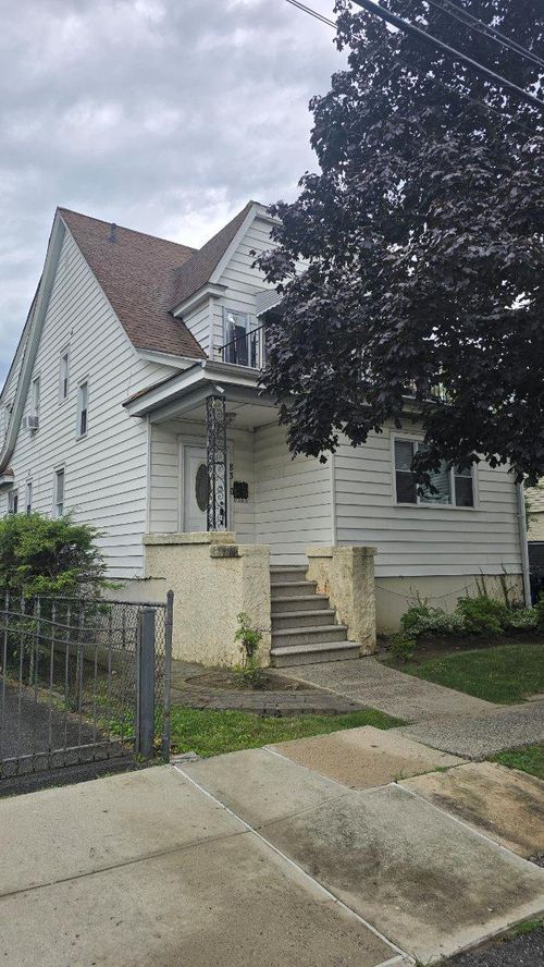 83 Loring Ave, Yonkers, NY, 10704-2732 | Card Image