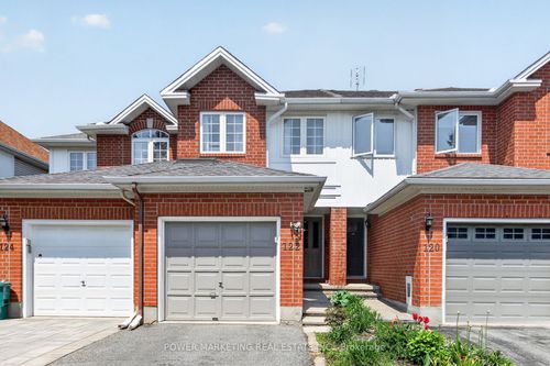 122 Scout St, Ottawa, ON, K2C4E2 | Card Image