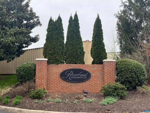 2c-300 Riverbend Dr, CHARLOTTESVILLE, VA, 22911-8814 | Card Image