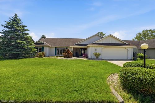33037 Pebblebrook Drive, North Ridgeville, OH, 44039 | Card Image