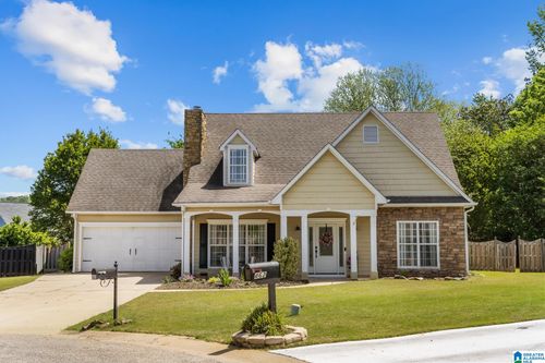 466 Cedar Grove Ln, MAYLENE, AL, 35114-5421 | Card Image