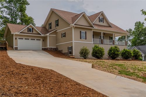 15004 Beacon Ridge Dr, Seneca, SC, 29678-1300 | Card Image
