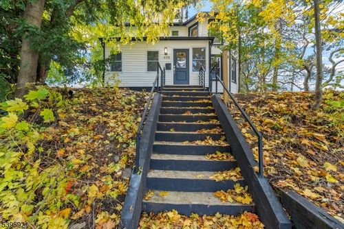 498 Alpine St, South Amboy, NJ, 08879-1202 | Card Image