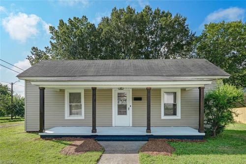 1326 E Stadium Dr, Eden, NC, 27288-3812 | Card Image