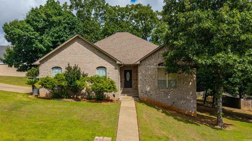 116 Pleasantwood Drive, Maumelle, AR, 72113 | Card Image