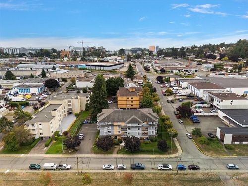 205-885 Ellery St, Esquimalt, BC, V9A4R8 | Card Image