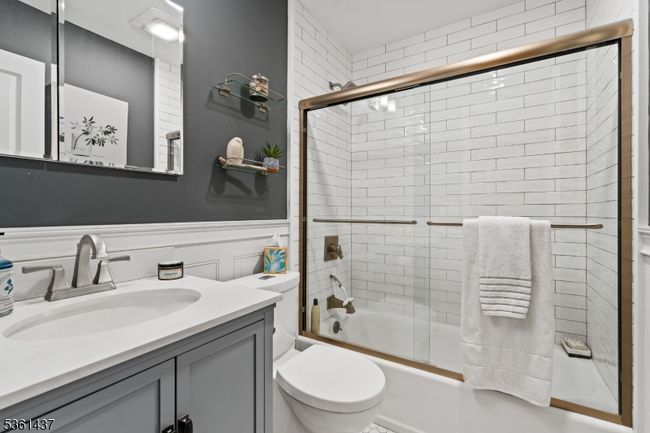 5 Meade Ct, House other with 4 bedrooms, 2 bathrooms and null parking in Piscataway NJ | Image 15