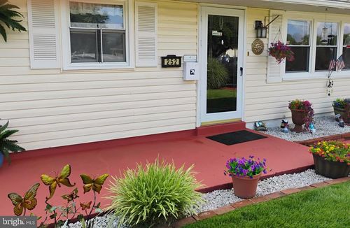 252 N Dennis Dr, Clayton, NJ, 08312-1223 | Card Image